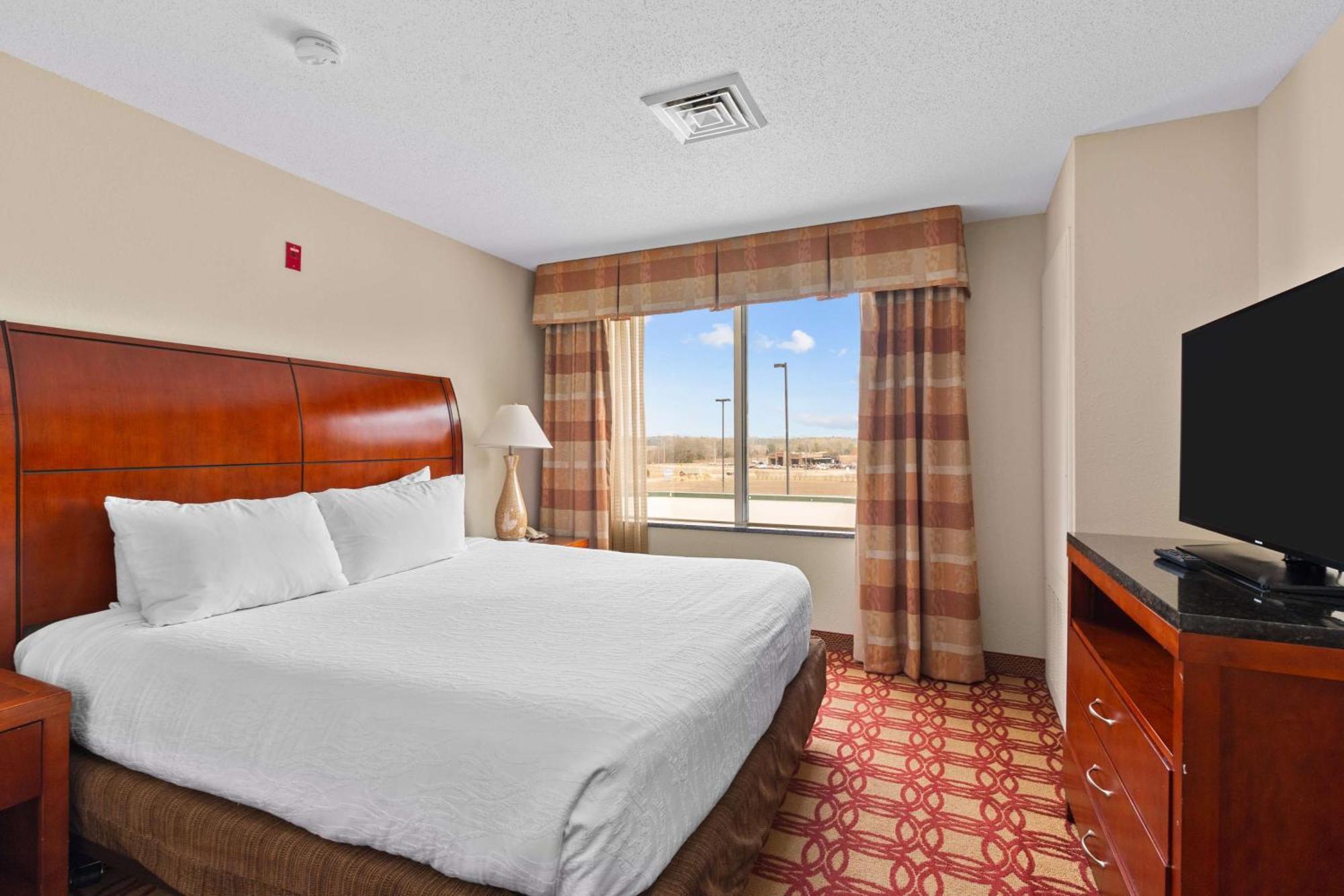 Hilton Garden Inn Starkville Exterior foto